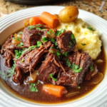 Easy Crockpot Cheesy Beef and Noodles